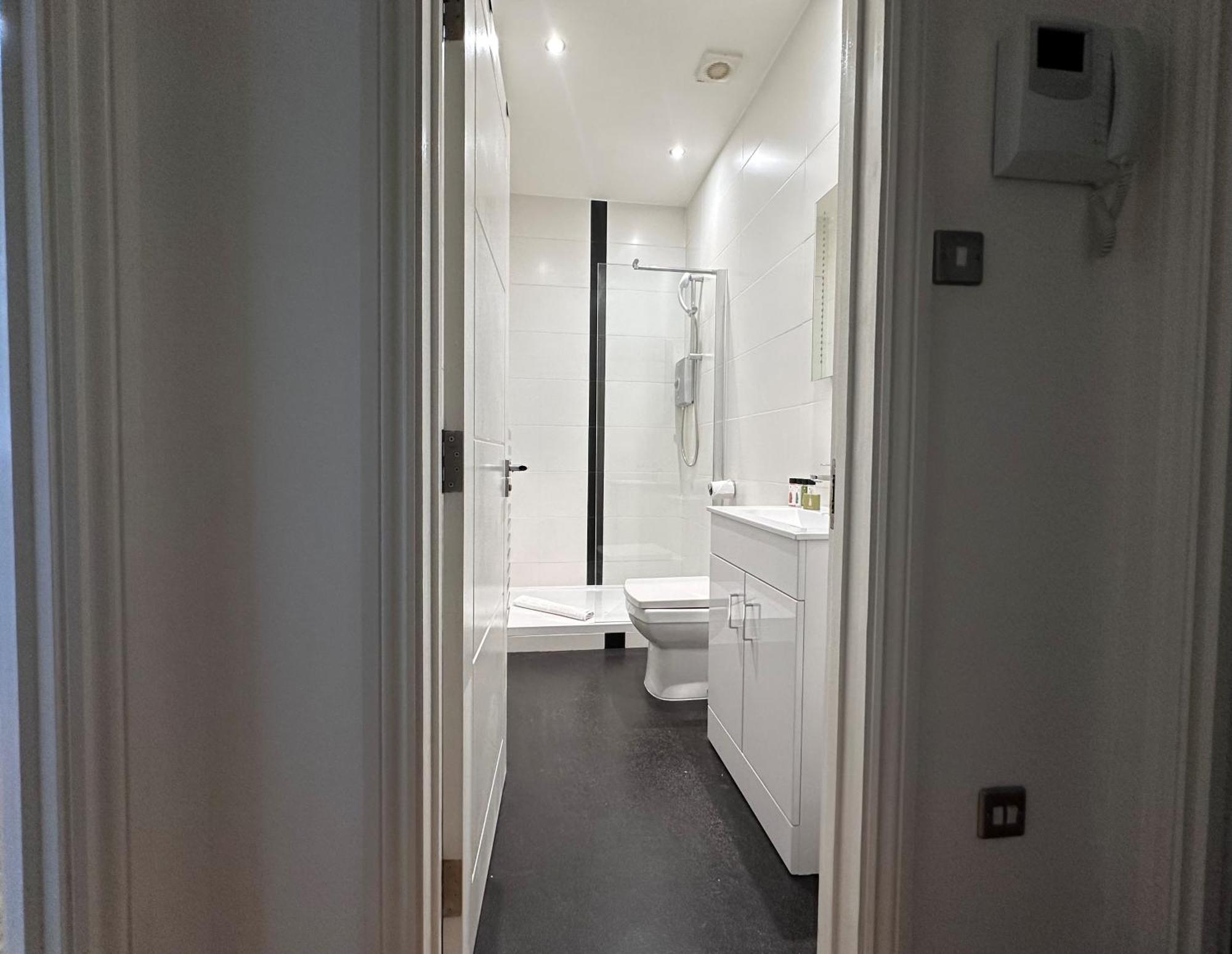 Apt 1, Soho Apartments 1St Floor By Indigo Flats Лондон Екстер'єр фото
