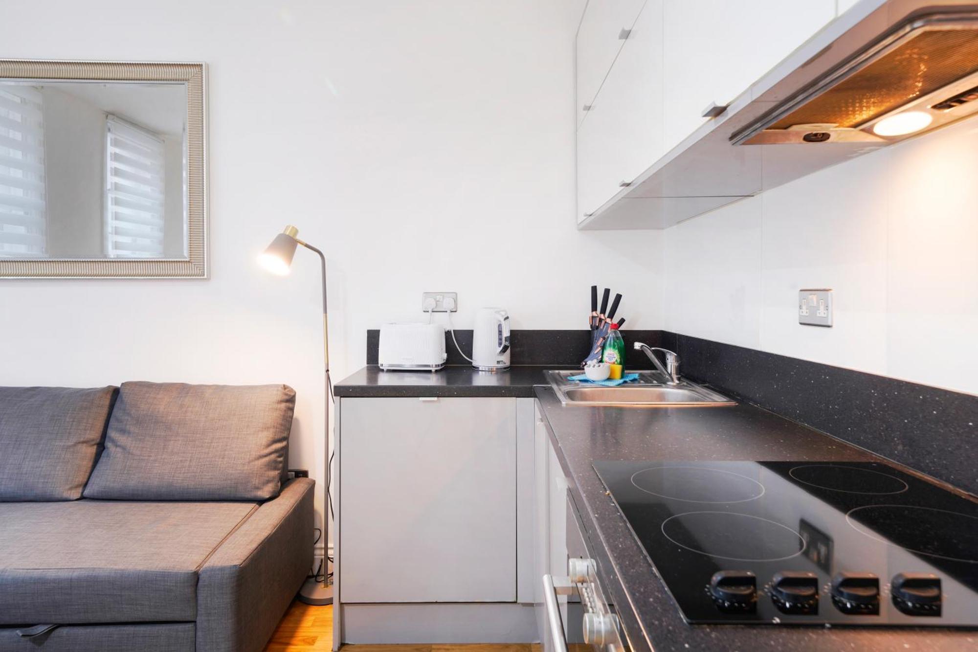 Apt 1, Soho Apartments 1St Floor By Indigo Flats Лондон Екстер'єр фото