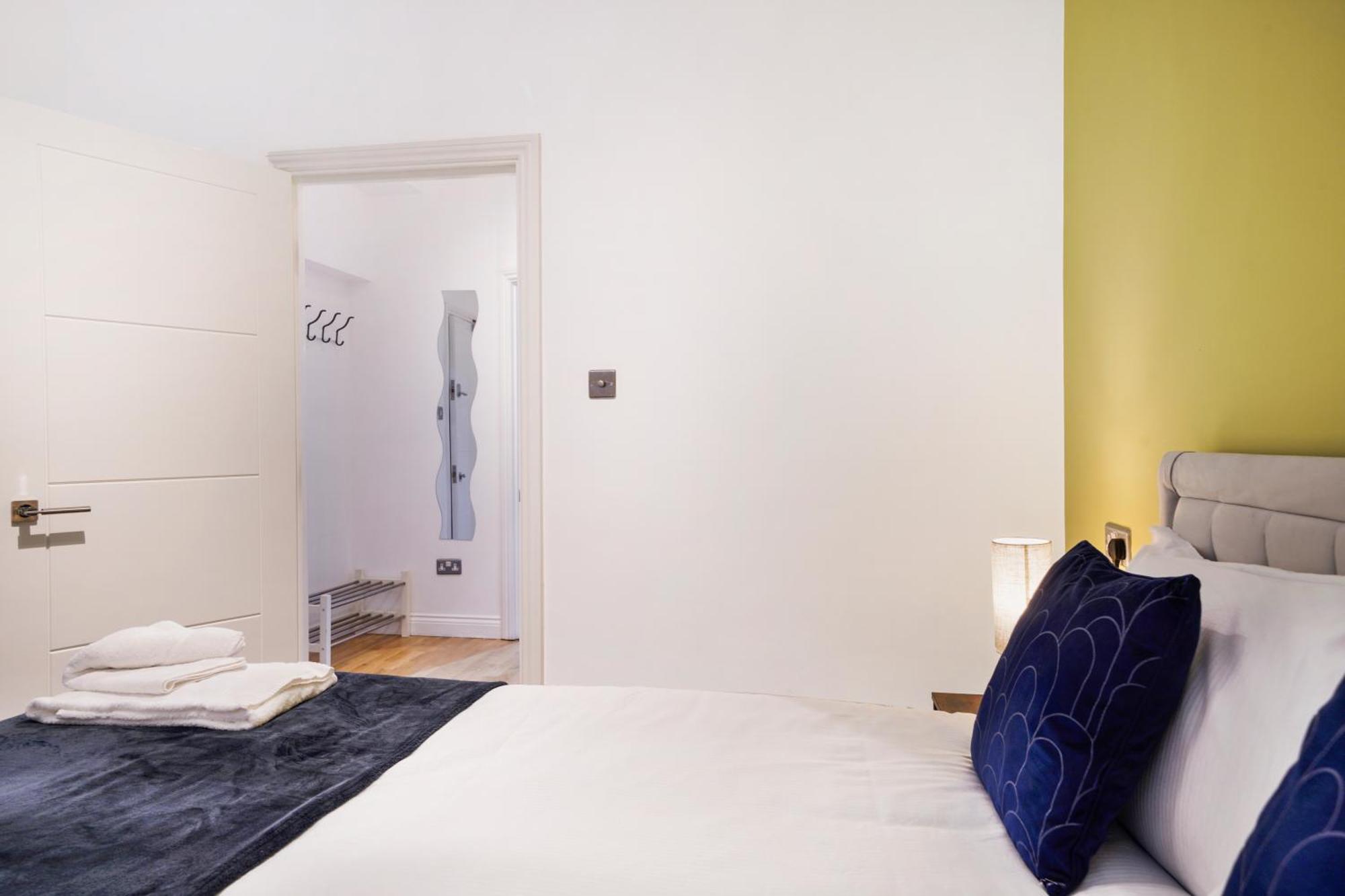 Apt 1, Soho Apartments 1St Floor By Indigo Flats Лондон Екстер'єр фото